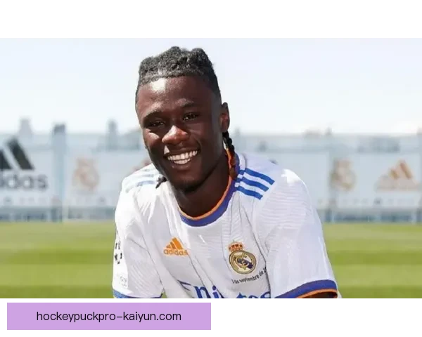 卡马文加对抗能力提升，状态回暖备受关注