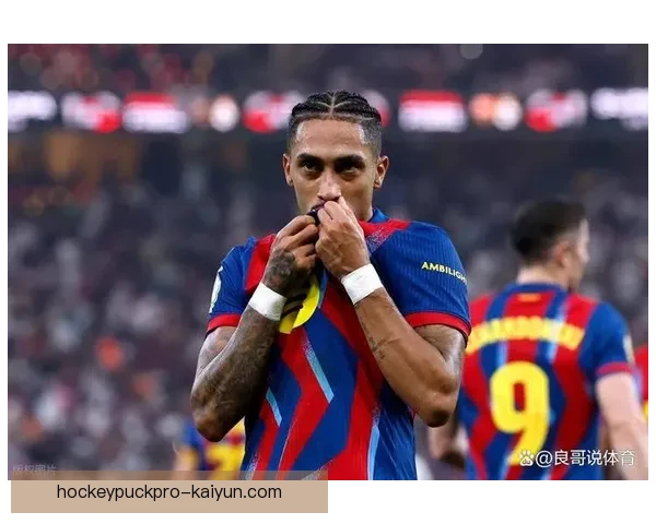 拉菲尼亚国家德比献神扑，防守表现稳健